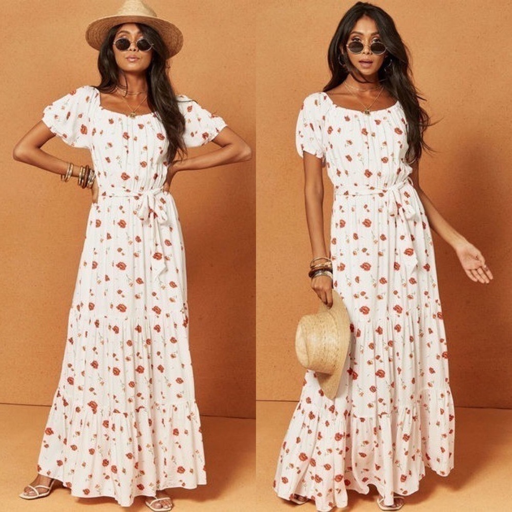 Charlie Holiday Valentine Maxi Floral Dress Small